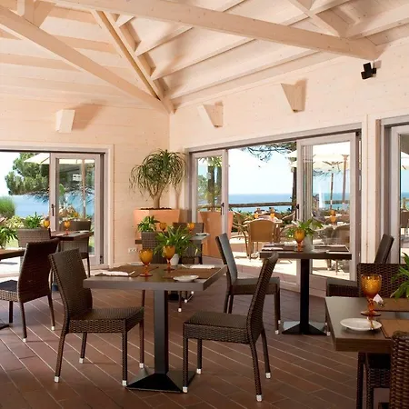 Отель Portobay Falesia 4*
