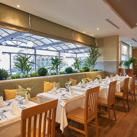 Portobay Falesia 4*