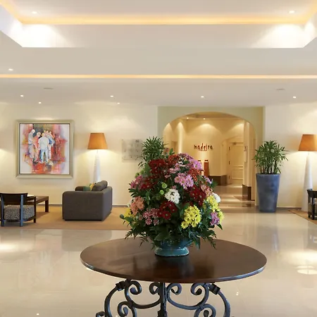 Portobay Falesia Hotel 4*
