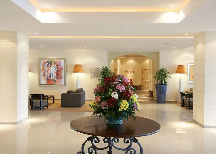 Portobay Falesia Hotel 4*