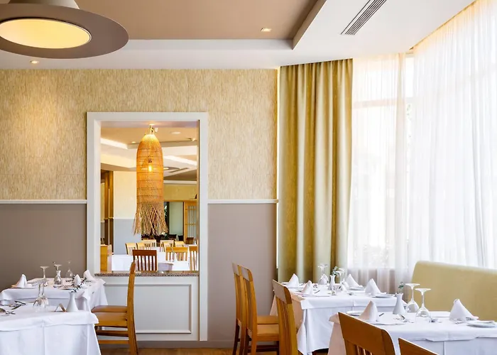 Portobay Falesia 4*